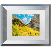 Zaštitni znak likovna umjetnost Mountain Divide Canvas Art by Michael Blanchette Photography White Matte, Silver Frame
